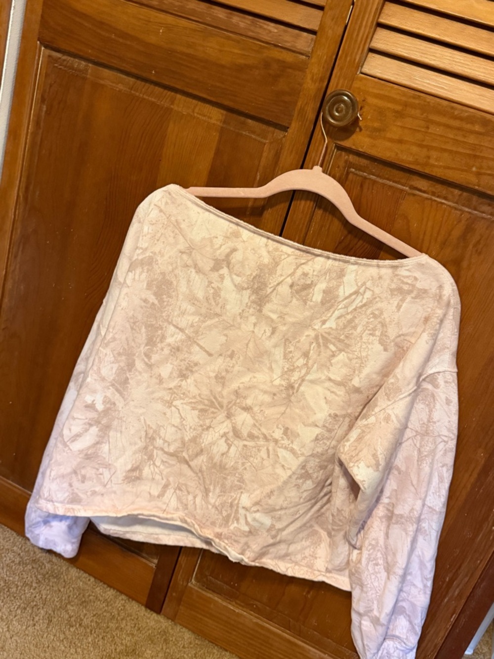 UNUSED Hollister Pale Pink Easy Double Off-the-Shoulder Camo Sweatshirt New